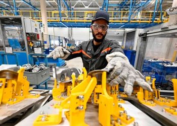 ‘Chocarían’ aranceles a autopartes en EU