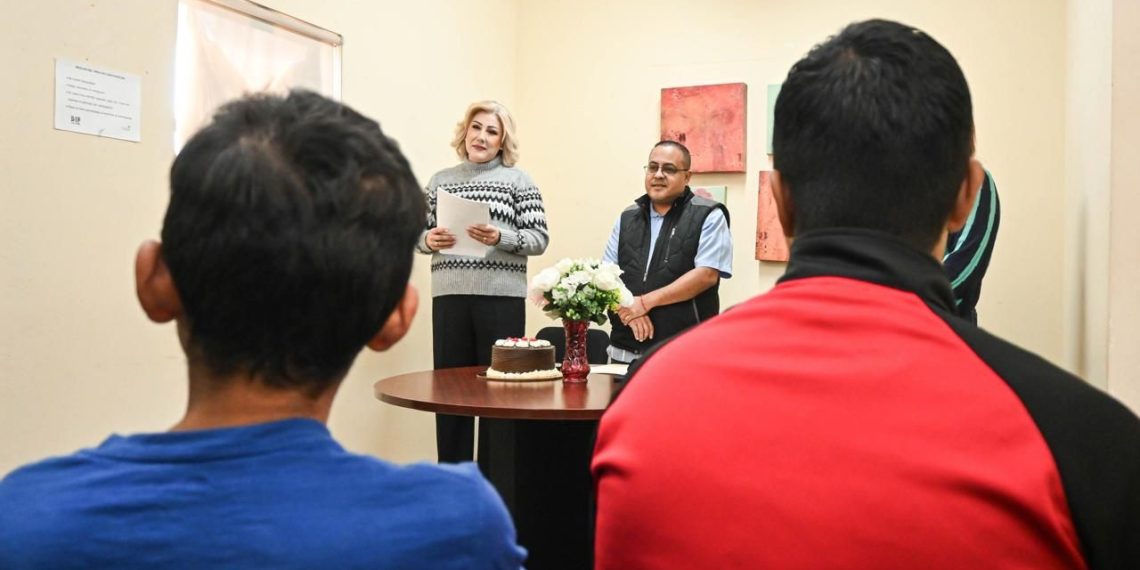 Brinda DIF Cajeme el mejor regalo de Navidad para Jorge: una familia que lo ama