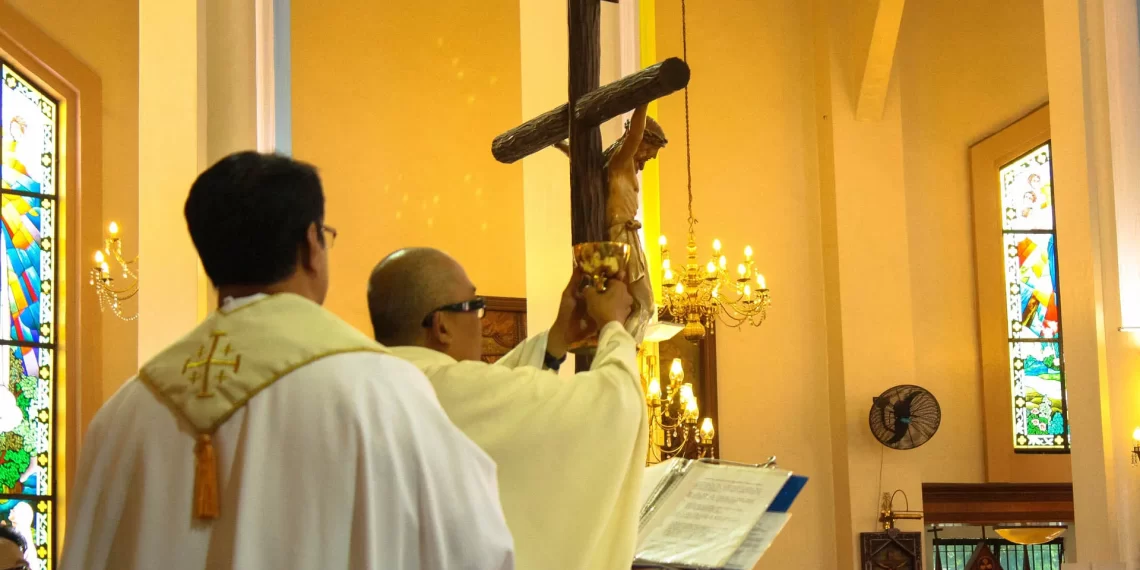 Iglesia católica pide ‘callar las armas’ y las divisiones en 2025