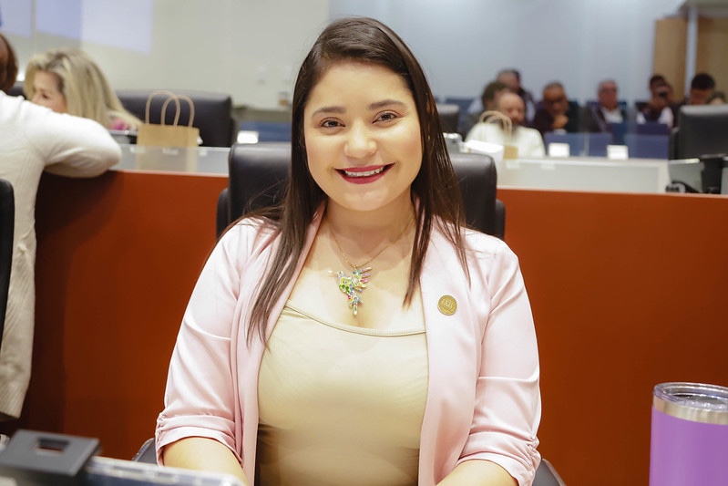 Diputada Deni Gastélum se compromete con los derechos humanos