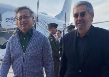 Petro aterriza en el AIFA; se reunirá con Sheinbaum