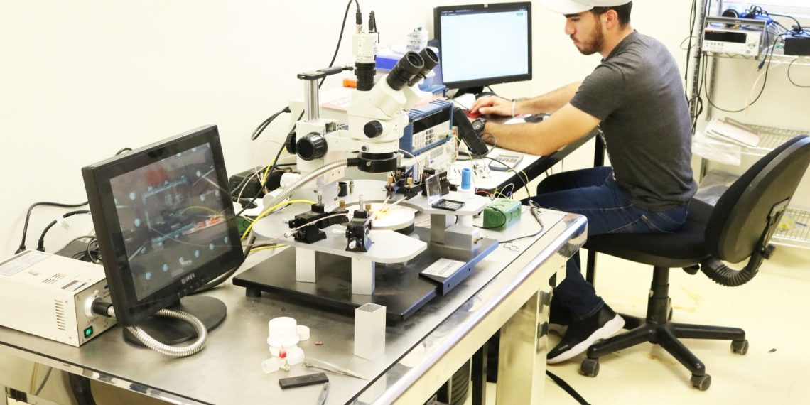 Contribuye Itesca al esfuerzo del Gobernador Durazo de formar talento para la industria de semiconductores