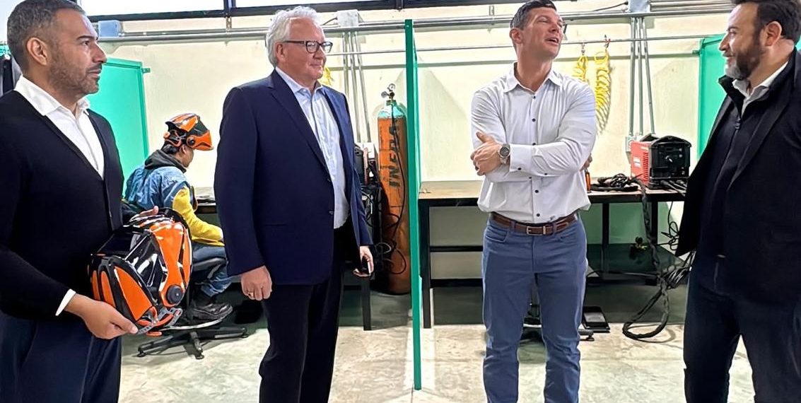 Fortalece UTGuaymas colaboración con empresa internacional dedicada al sector aeroespacial