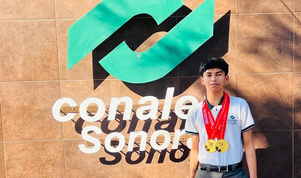 Alumno de Conalep Sonora obtiene medallas de oro en competencia internacional de karate