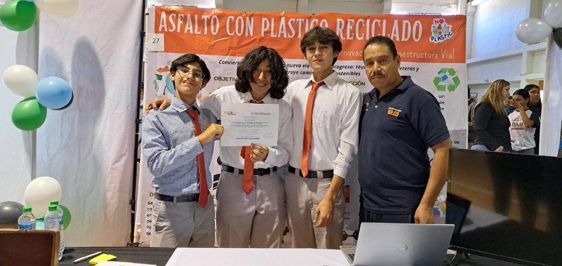 Desarrolla alumnado de Cobach Sonora proyecto de asfalto plástico