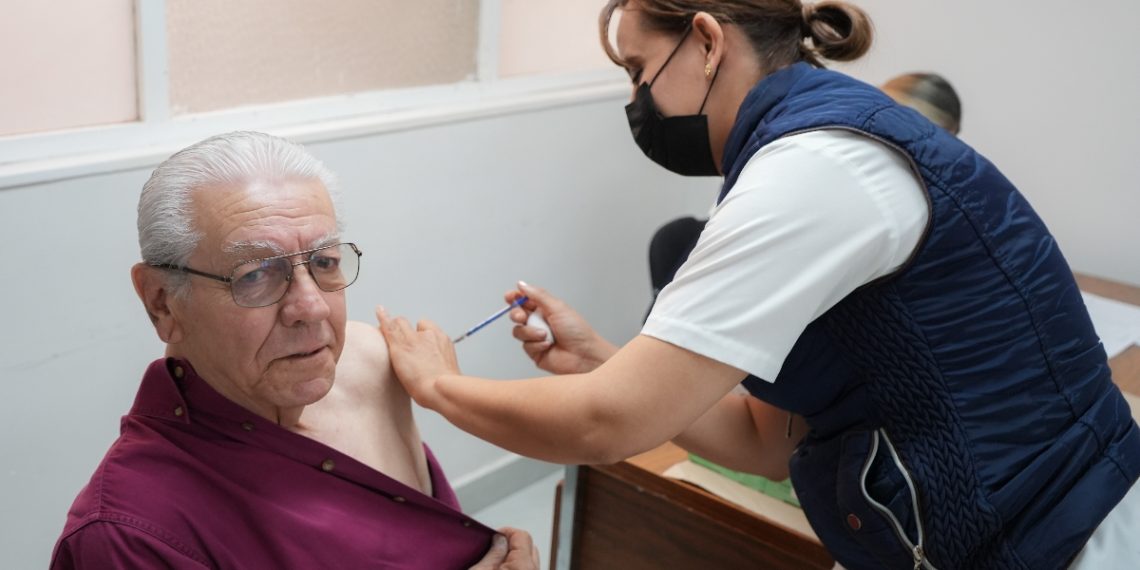 Invita Salud Sonora a vacunarse contra la influenza