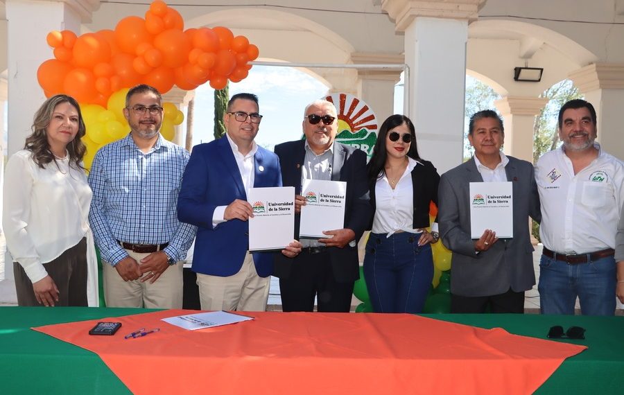 Celebra Universidad de la Sierra más de dos décadas de excelencia educativa