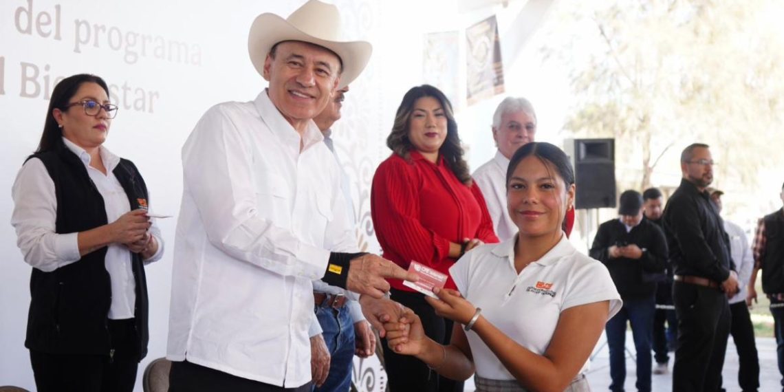 Gobernador Durazo beneficia a cajemenses con nuevo transporte, modernización de calles e internet