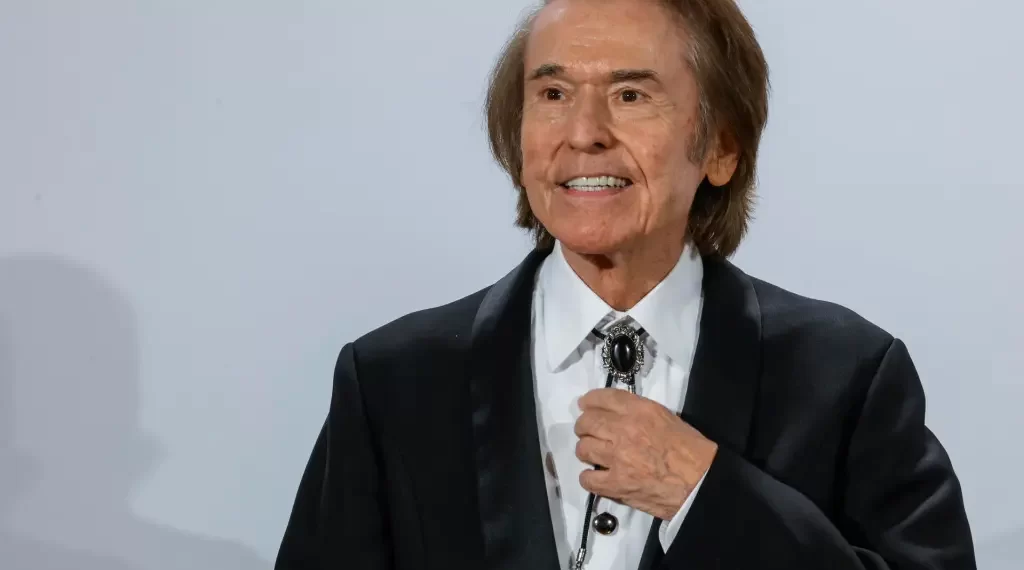 Raphael pasará la Navidad en el hospital; “No es ningún drama”, asegura su hijo