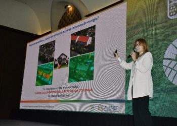 Presentan conferencia “El camino a la descarbonización del sector de la edificación”