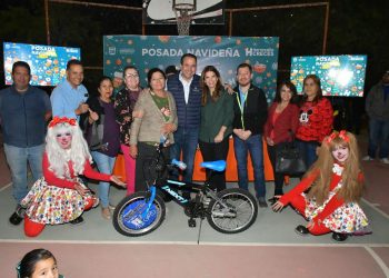 Desean Toño Astiazarán y Patty Ruibal a hermosillenses felices fiestas esta Navidad acompañados de sus seres queridos