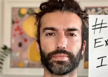 Justin Baldoni demanda al NYT por 250 mdd