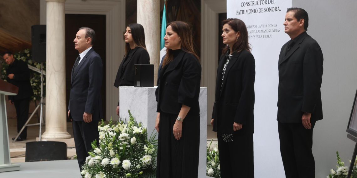 Honra Gobernador Durazo legado del Dr. Samuel Ocaña con homenaje póstumo en Palacio de Gobierno