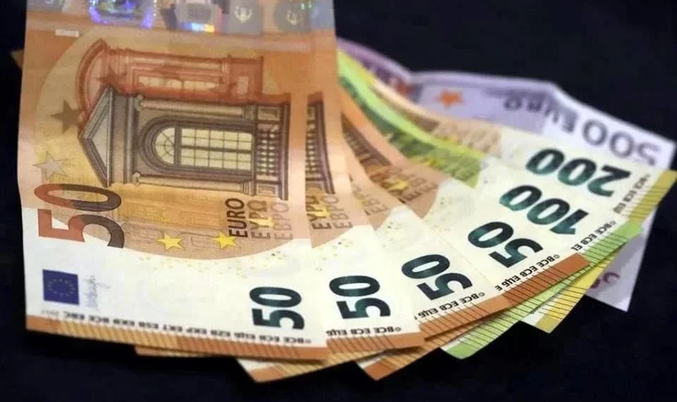 Lanza México bonos por 2,400 millones de euros