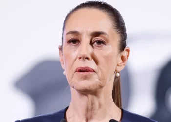 Sheinbaum afirma que “no ayuda” que Trump declare terroristas a cárteles mexicanos