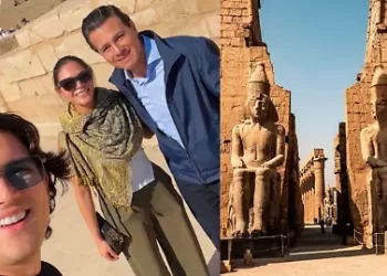 Captan a Peña Nieto en Egipto; asiste al Templo de Karnak