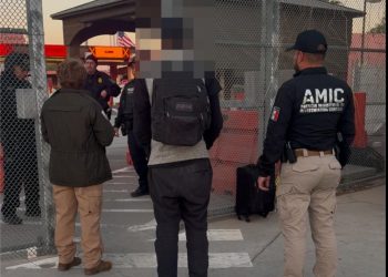 FGJES entrega a estadounidense reportado como desaparecido a las autoridades de su país