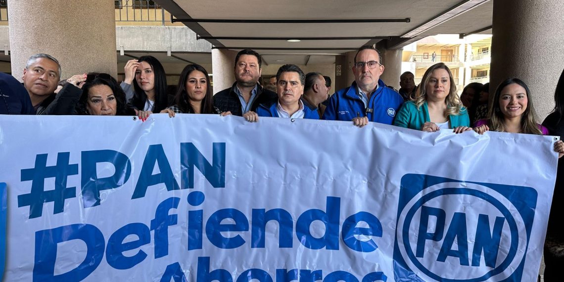 No vamos a permitir que se centralicen y malgasten los ahorros de los trabajadores: Gildardo Real