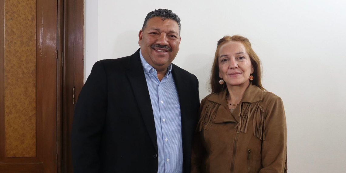 Alcalde de Ímuris se incorpora a Morena Sonora