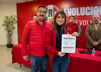 Se registran Lupita Soto y Onésimo Aguilera ante el Órgano Auxiliar de Procesos Internos de PRI Sonora