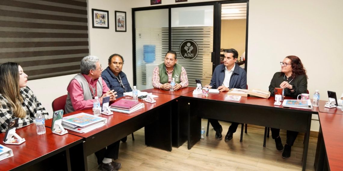 Reforzará Gobierno de Sonora estrategias para enseñar a más personas a leer y escribir