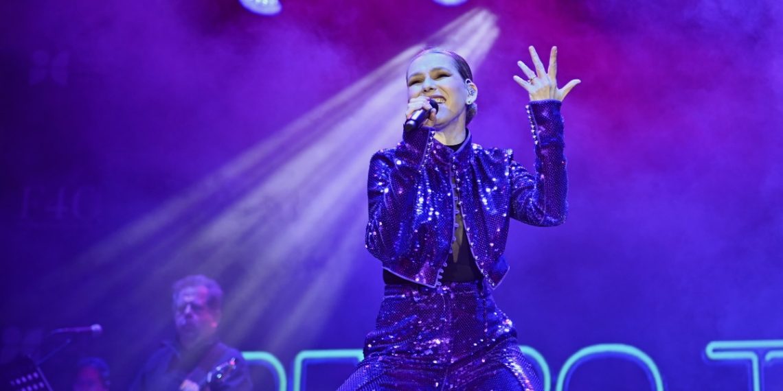 Talento musical de distintos géneros enciende noches del FAOT 2025