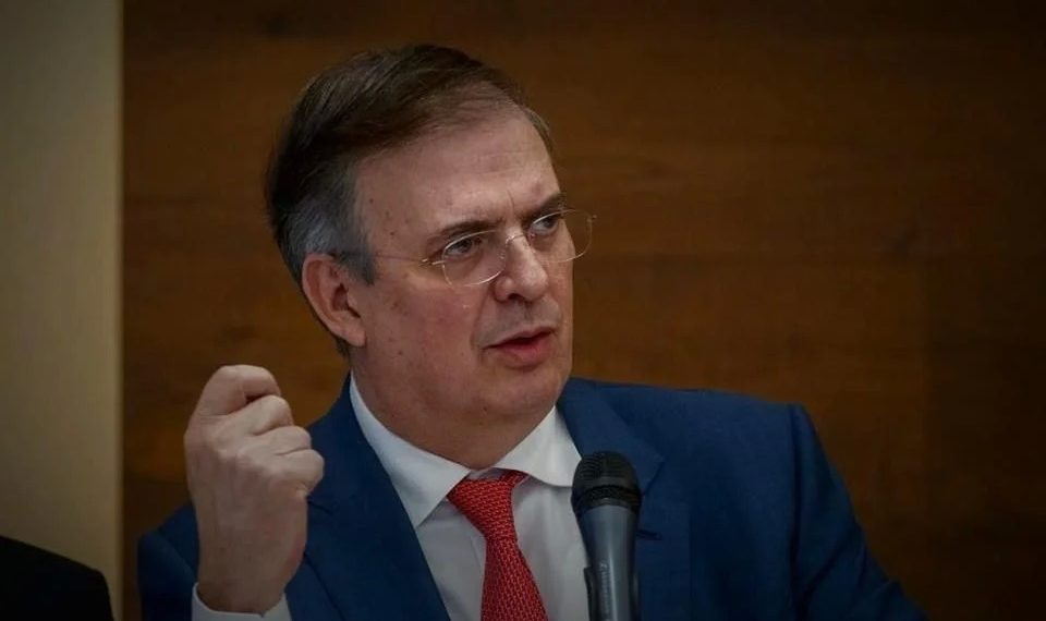 ‘Nadie se va ir de México’, afirma Ebrard sobre planes de GM