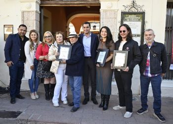 Reciben reconocimiento Telemax y Radio Sonora por su destacada cobertura y difusión del FAOT