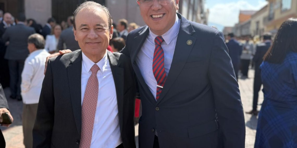 Ramón Flores asiste a ceremonia conmemorativa del 108 aniversario de la Constitución