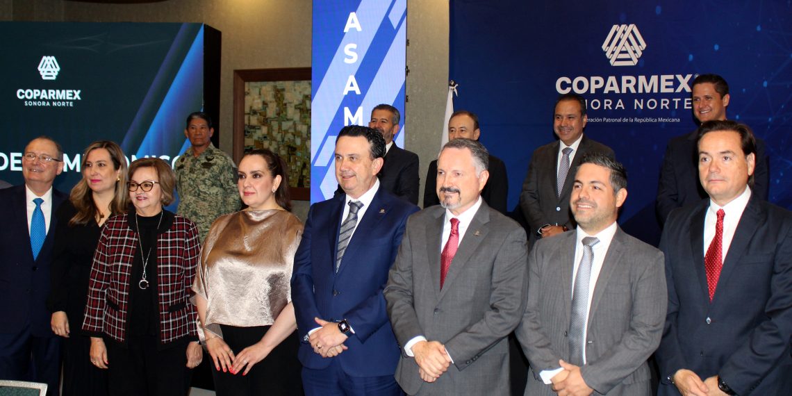 Coparmex Sonora Norte celebra toma de compromiso y reafirma liderazgo de Gilberto Robles Bustamante