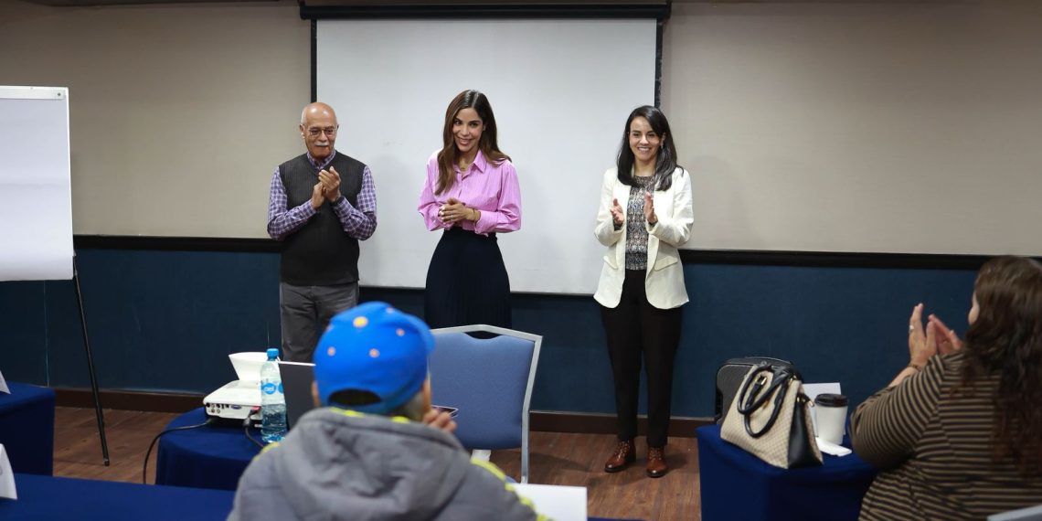 Inaugura Diputada Diana Karina Barreras, Capacitación de Negociación Política: Cabildeo del Partido del Trabajo