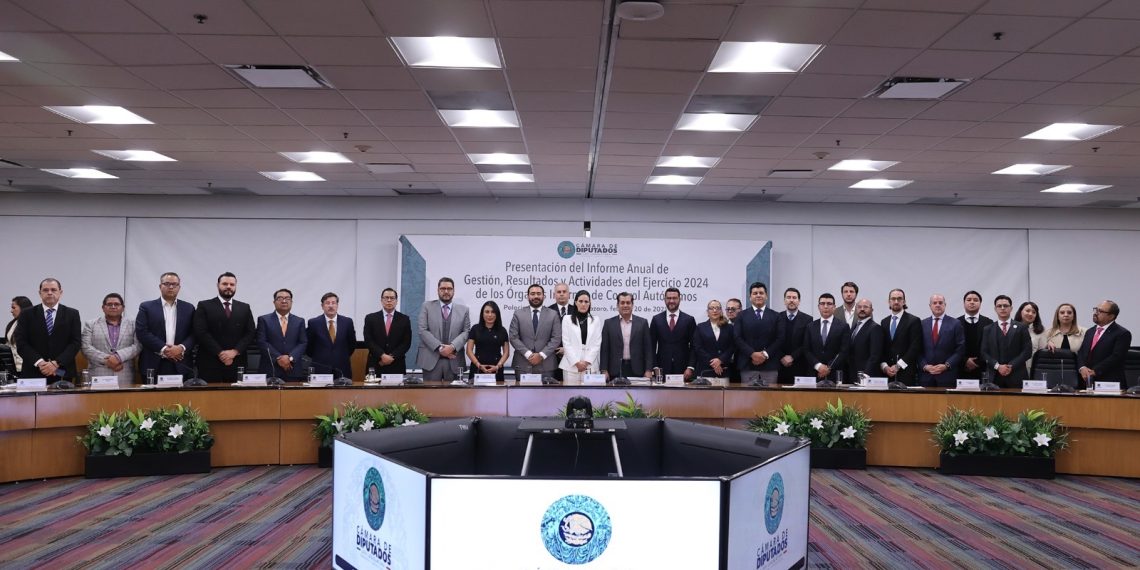 Recibe el diputado Gutiérrez Luna informes de gestión 2024 de los Órganos Internos de Control de entes autónomos