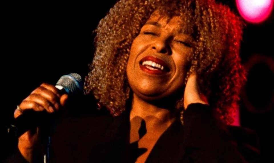 Murió Roberta Flack, ícono del soul y el R&B, a los 88 años