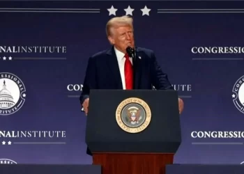 Ve Trump narcogobierno; pone arancel y habrá más