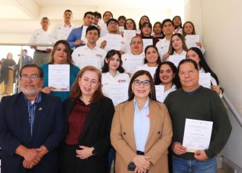 Reconoce Itesca a participantes de Cumbre Nacional de Desarrollo Tecnológico, Investigación e Innovación