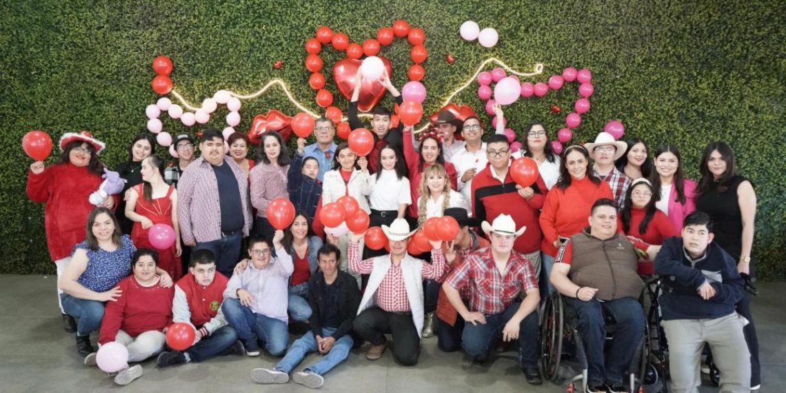 Jóvenes del Centro de Capacitación Ocupacional “Manos a la Vida” celebran el Día del Amor y la Amistad