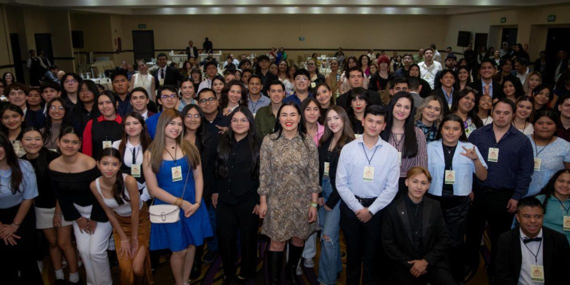 Proyecta Gobierno de Sonora impulsar talento de finalistas del Premio Estatal de la Juventud 2024