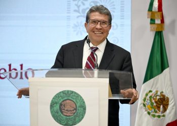 Recibe la Cámara de Diputados iniciativas presidenciales en materia de adquisiciones y obras públicas