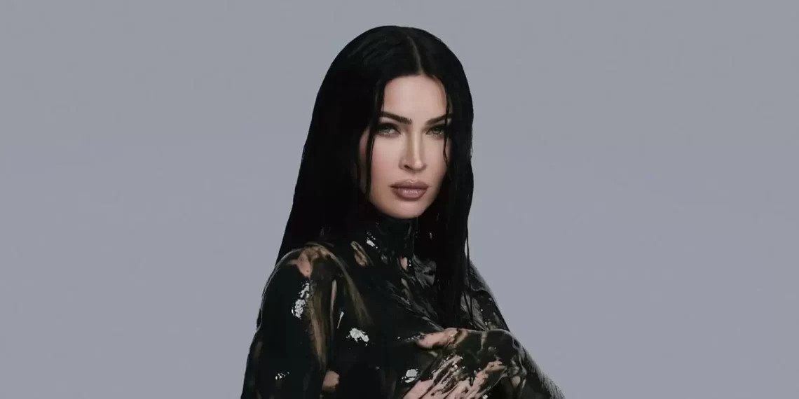 Megan Fox y Machine Gun Kelly reciben a su hija