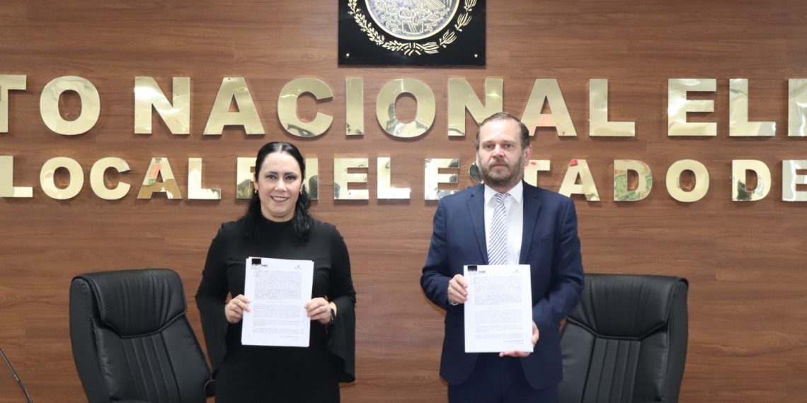 Firman convenio general INE Sonora y el IEEyPC