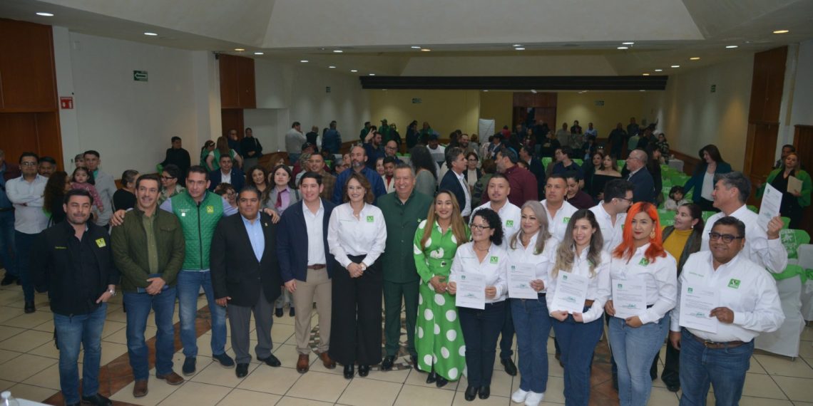 Azalia Guevara toma protesta como dirigente municipal del Partido Verde en Nogales