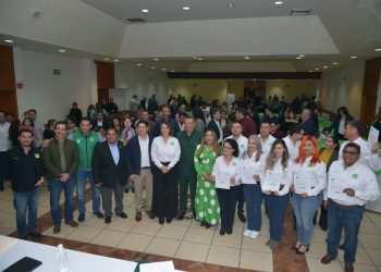Azalia Guevara toma protesta como dirigente municipal del Partido Verde en Nogales