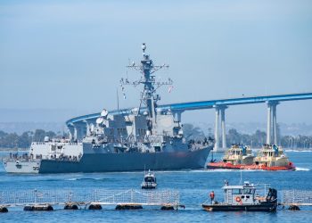 EE.UU. despliega otro buque destructor en el Pacífico cerca de México