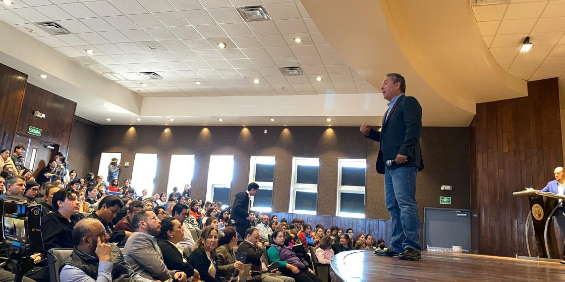 Modernización de instalaciones y servicios académicos es el futuro que merece la Universidad de Sonora: Aarón Grageda