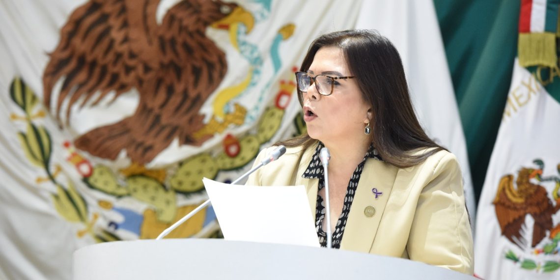 La diputada Gabriela Tapia Fonllem expresa su apoyo a la lucha del magisterio contra las reformas a la Ley del ISSSTE