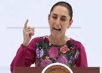 Convoca SHCP a burócratas a asistir a asamblea de Sheinbaum