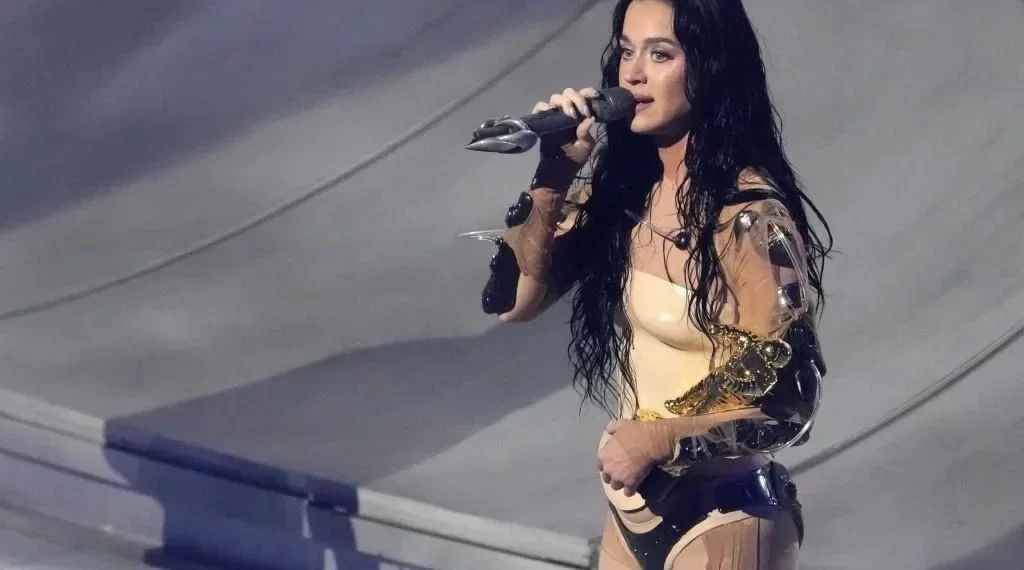 Podría Katy Perry cancelar parte de su gira por bajas ventas