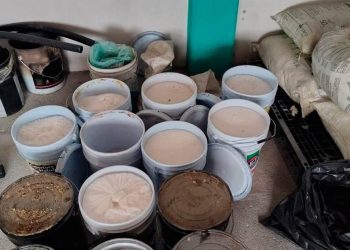 Aseguran 700 kilos de químicos para explosivos en Jalisco