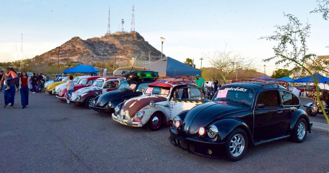 Realizan exhibición de Volkswagen en Car Show de Víactiva