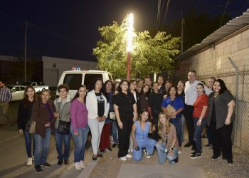 Ilumina Toño Astiazarán colonia Casa Bonita con programa Camina Segura